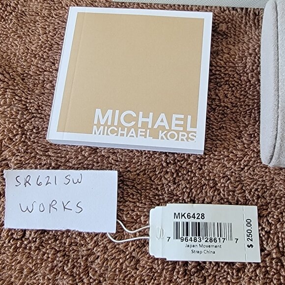 Michael Kors MK6428 Ritz Chronograph White Dial Silver Tone Ladies Wrist Watch - Picture 3 of 9